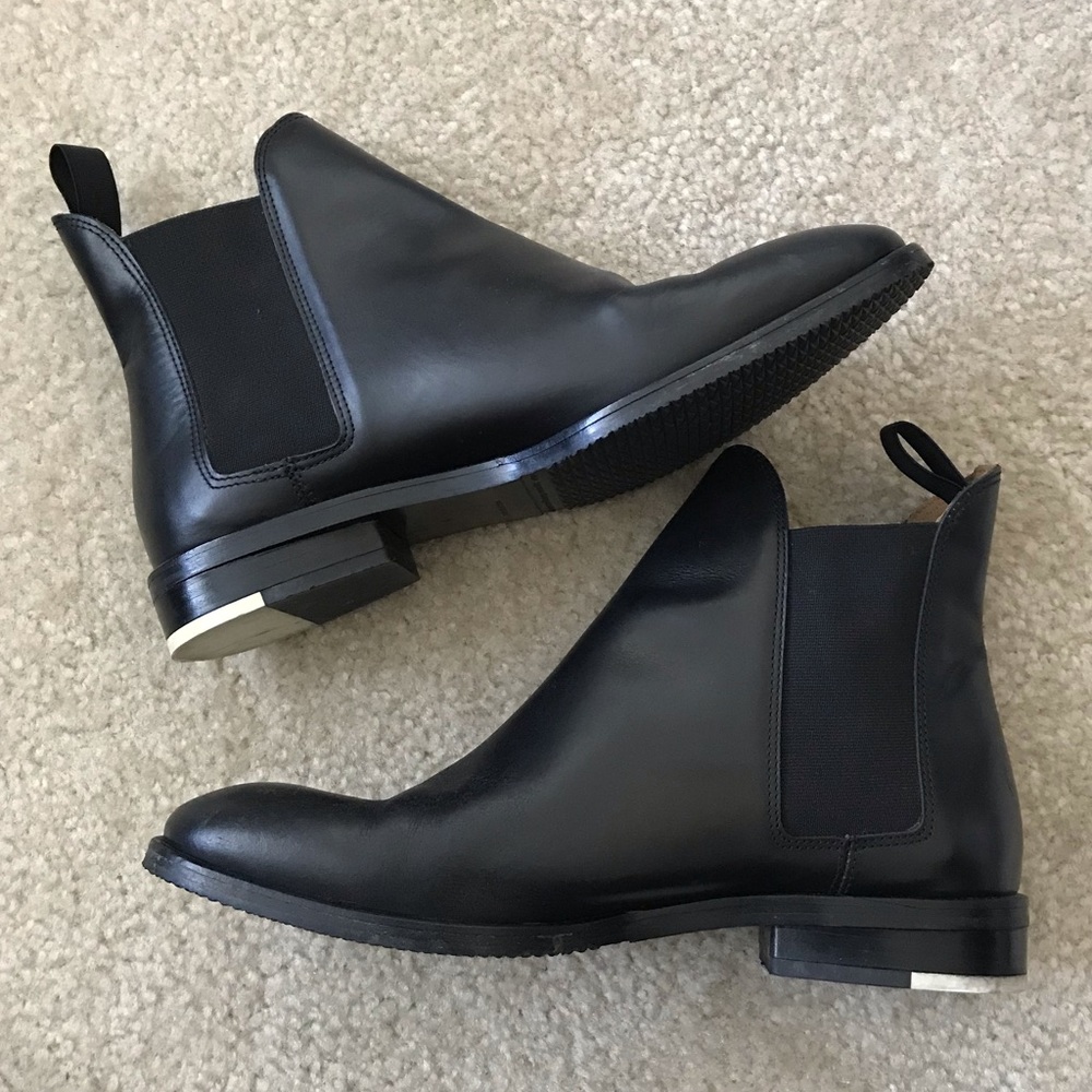 Everlane The Chelsea Boot